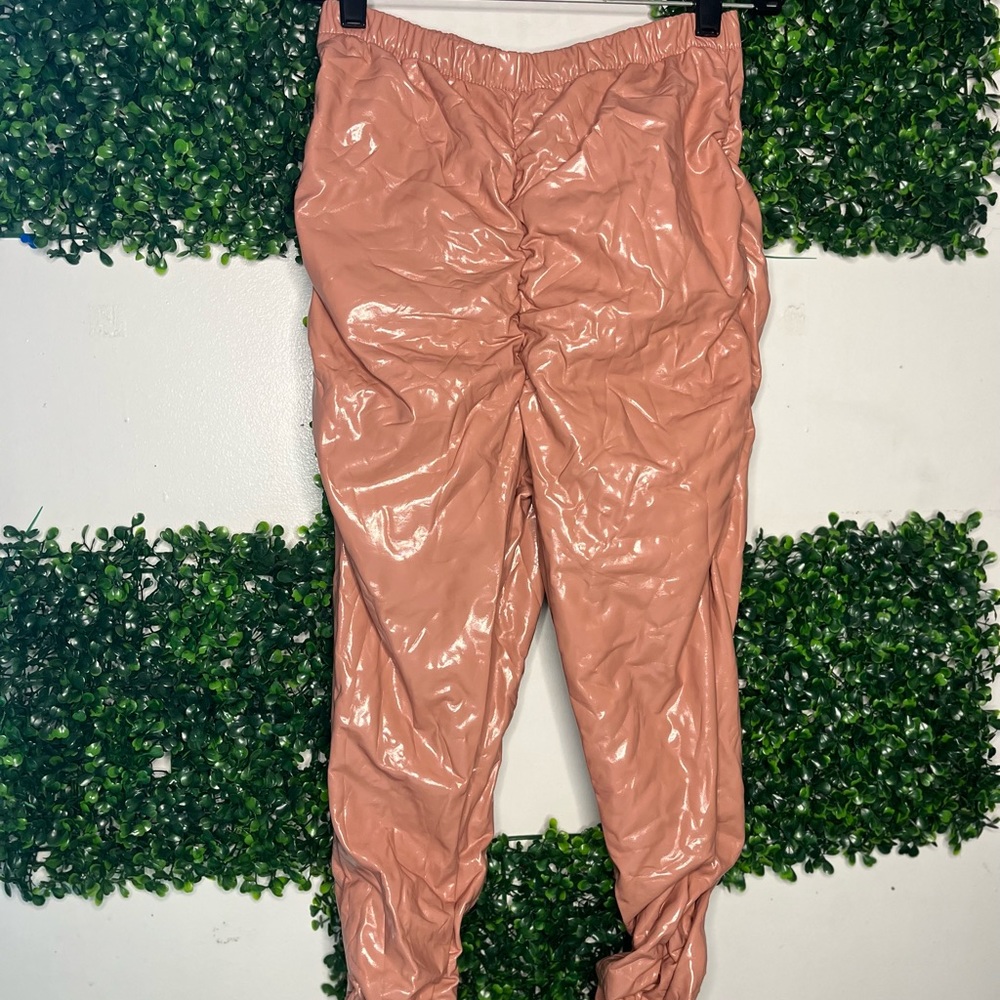 Nude laxex leggings